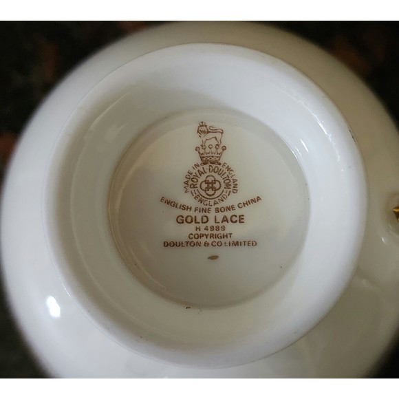Royal Doulton GOLD LACE English Fine Bone China Tea Cup H4989 Made in England - Picture 3 of 9